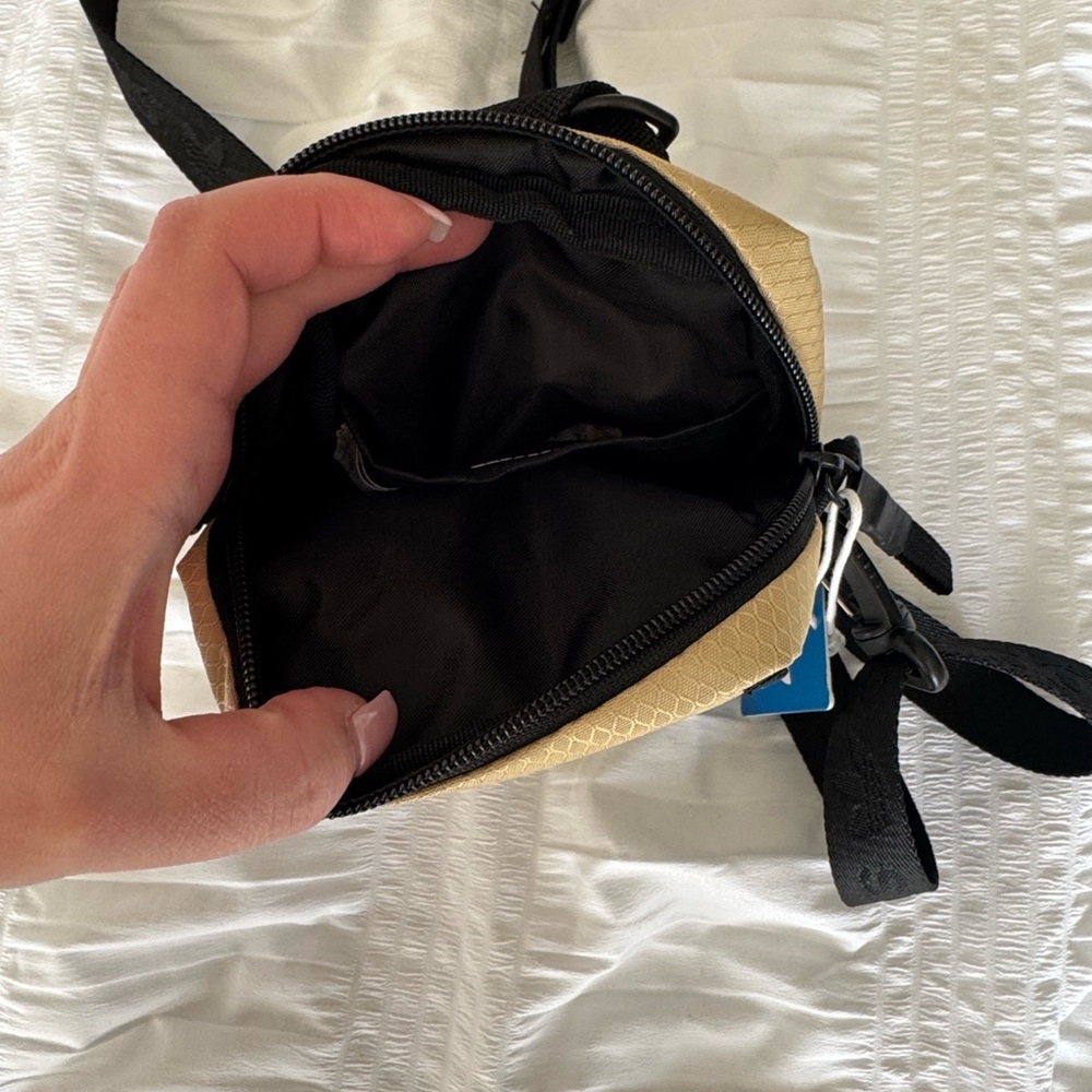 Adidas originals utility festival Crossbody Bag - Picture 4 of 5